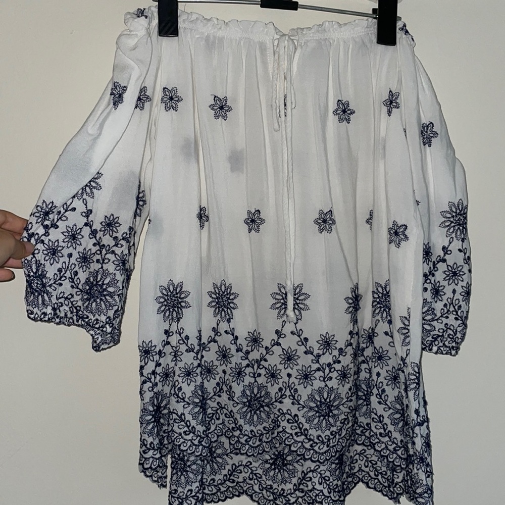 Sadie and sage off the shoulder top